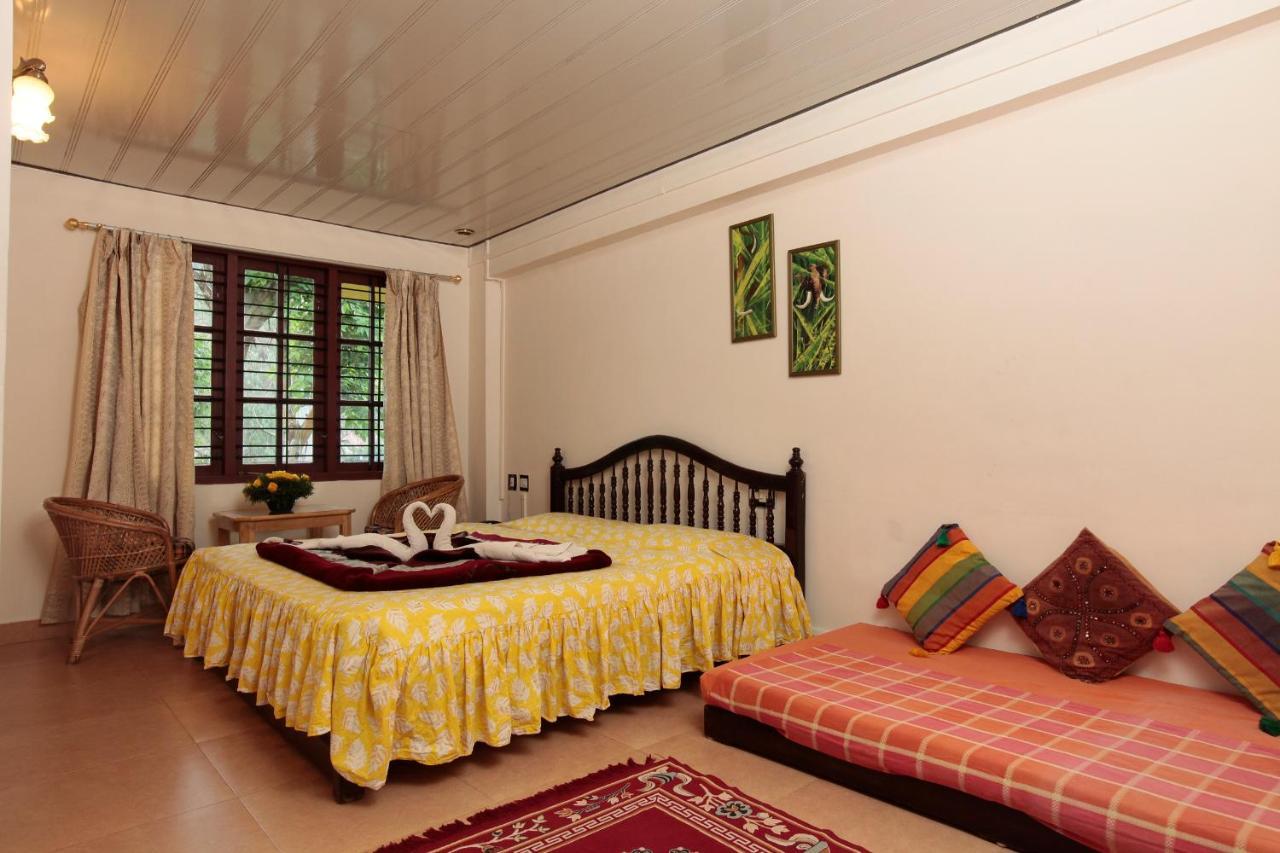 Las Palmas Munnar Exterior photo